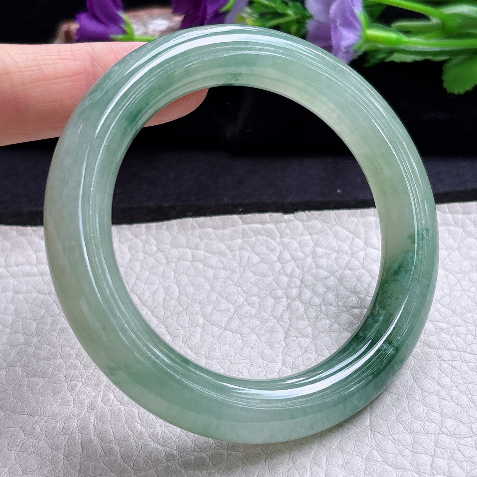 ss实拍54.5*10.8*11美人镯 缅甸翡翠a货手镯满绿飘花圆条玉镯子