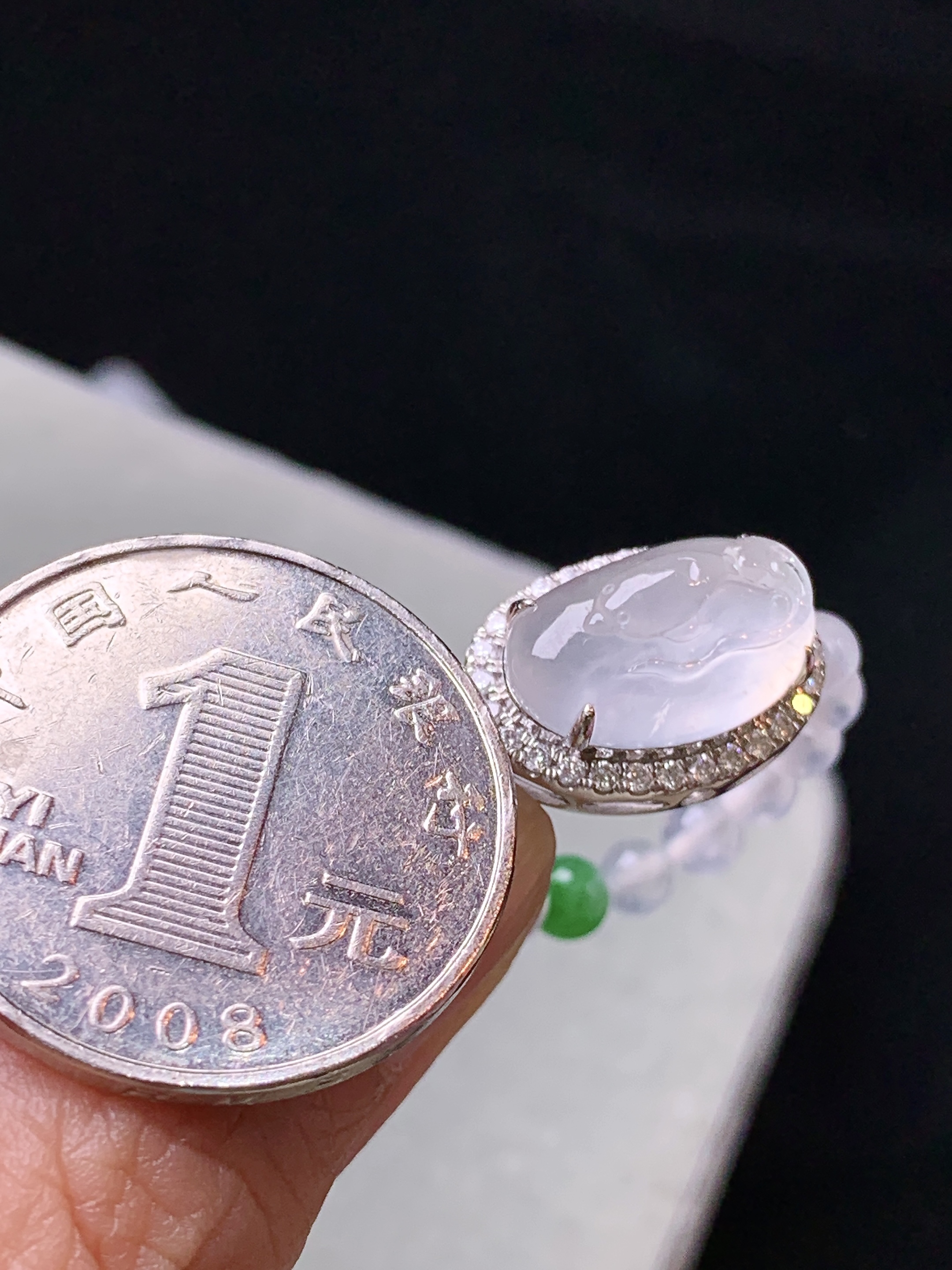 18k金钻镶嵌冰种圆珠海豚戒指 玉质细腻 色泽艳丽清新 水润亮眼 圈口14 整体尺寸16.8*12*9.2m5