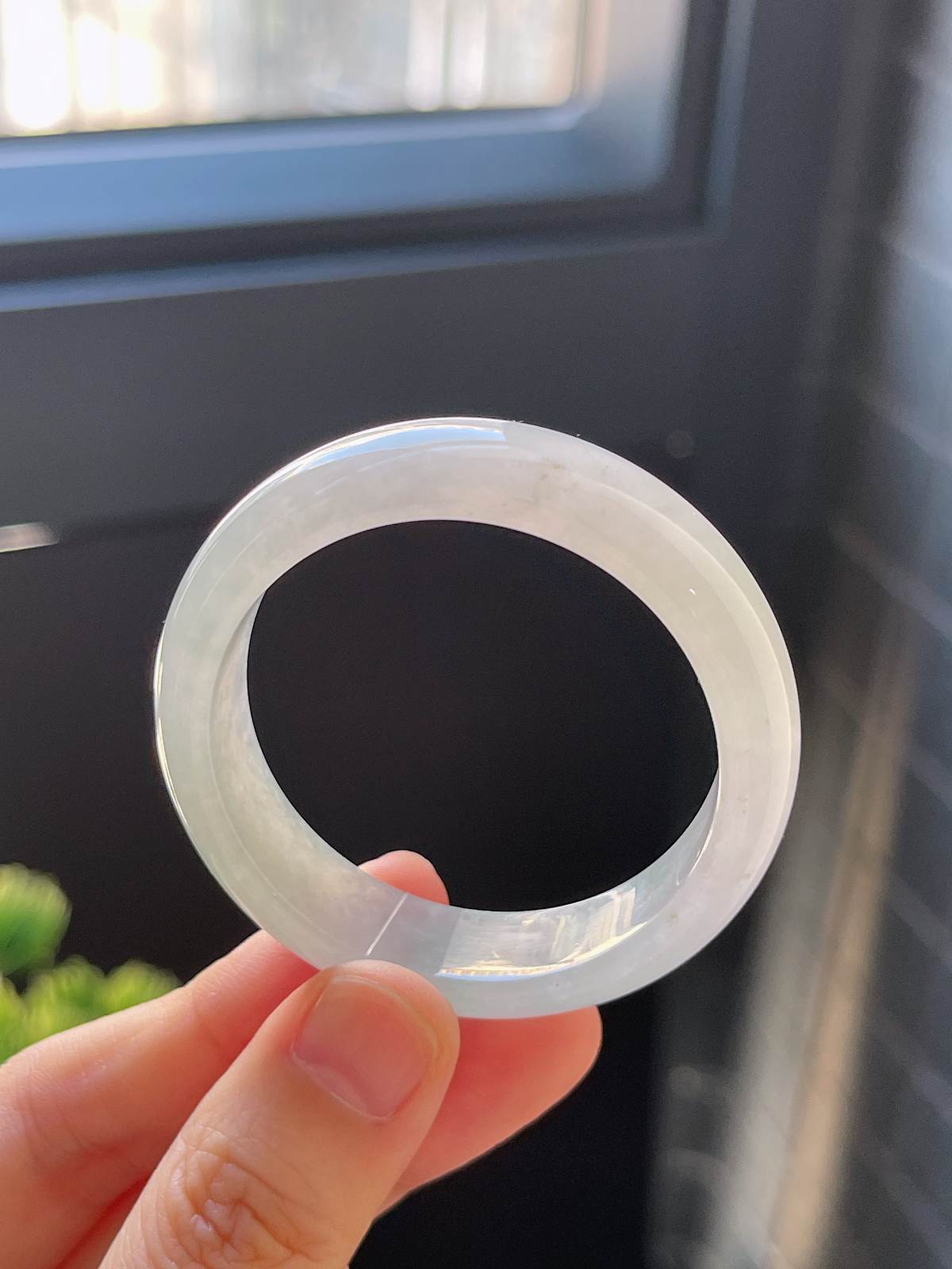 正圈40.3圈口，翡翠冰糯种淡绿童镯