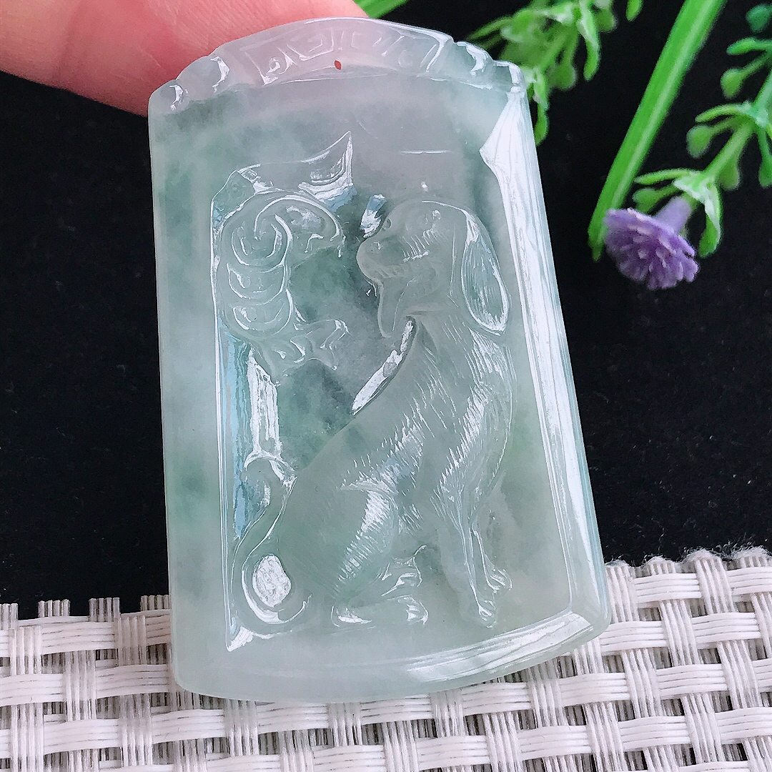 实拍A货翡翠54.8/35.8/5.3老坑冰胶果冻冰晴旺财生肖狗吊坠翡翠玉挂件