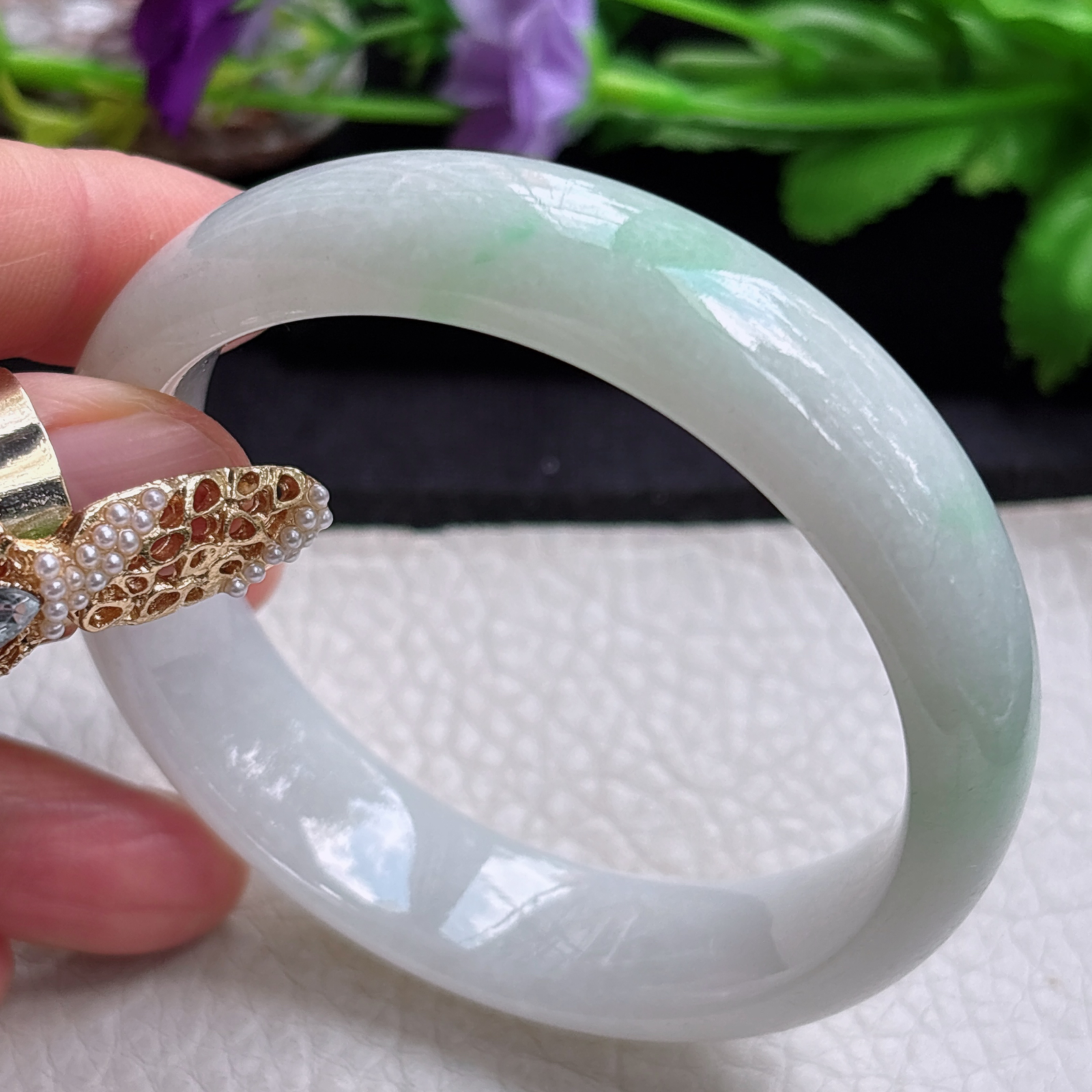 js实拍56.5*14.6*7.3平安镯 缅甸翡翠a货手镯飘绿正圈玉镯子