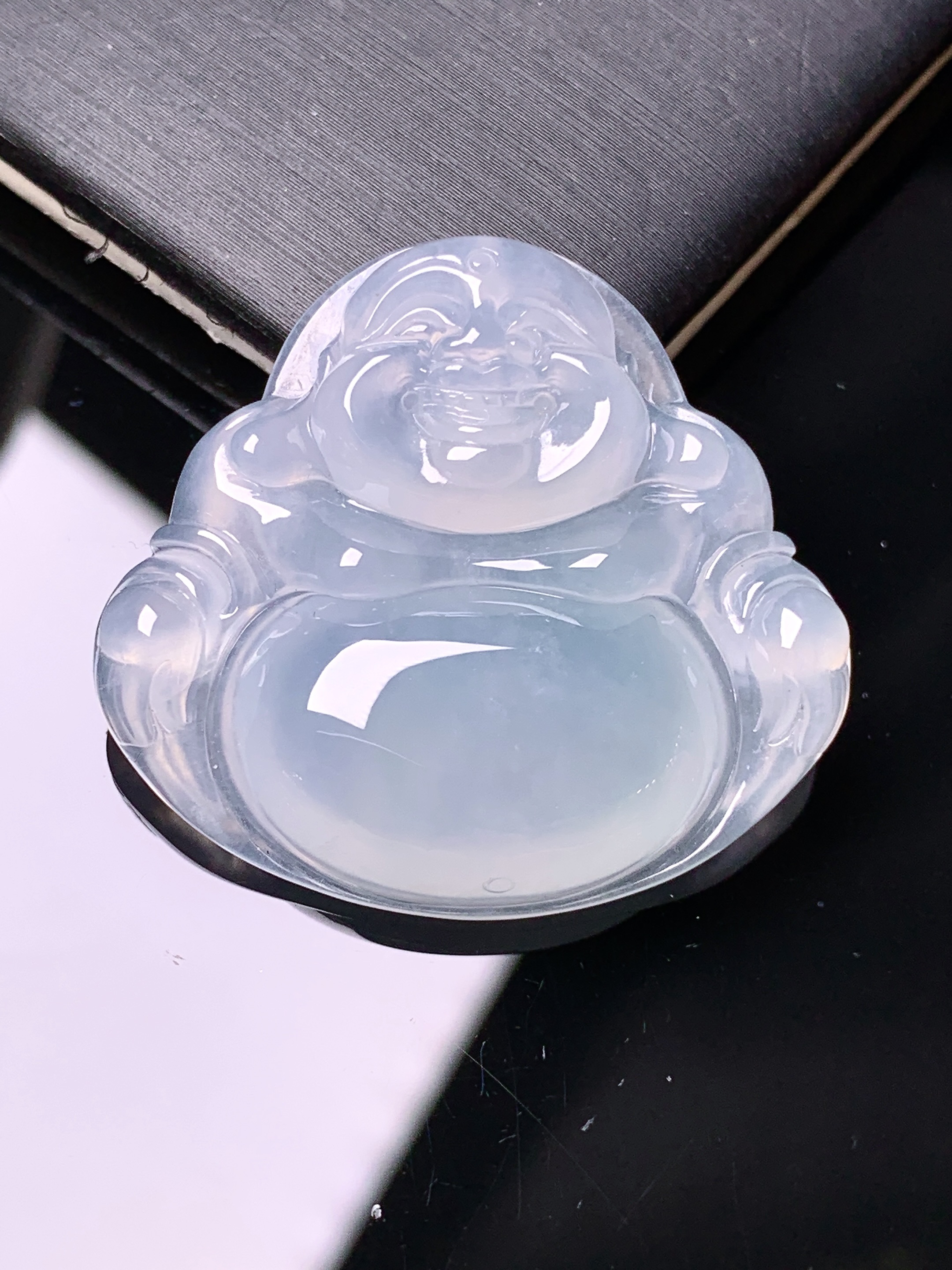 冰种佛公吊坠  玉质细腻 色泽艳丽清新 水润亮眼 整体尺寸29.5*32*6.2x1