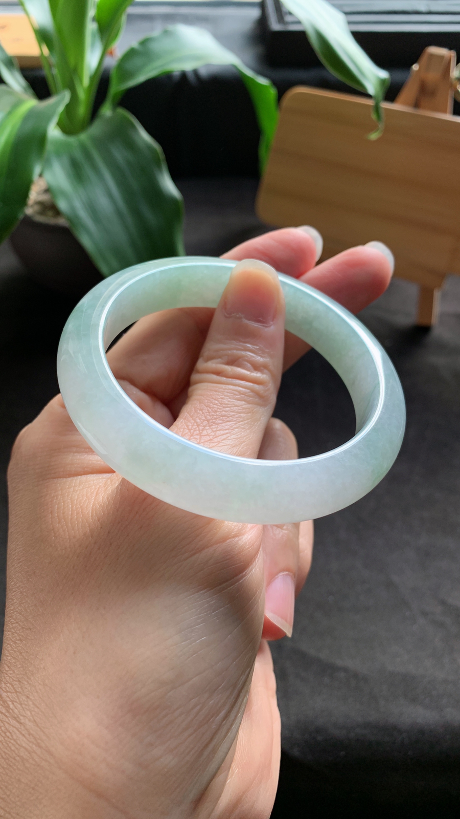 57圈口 天然A货翡翠手镯 种水好 细腻水润