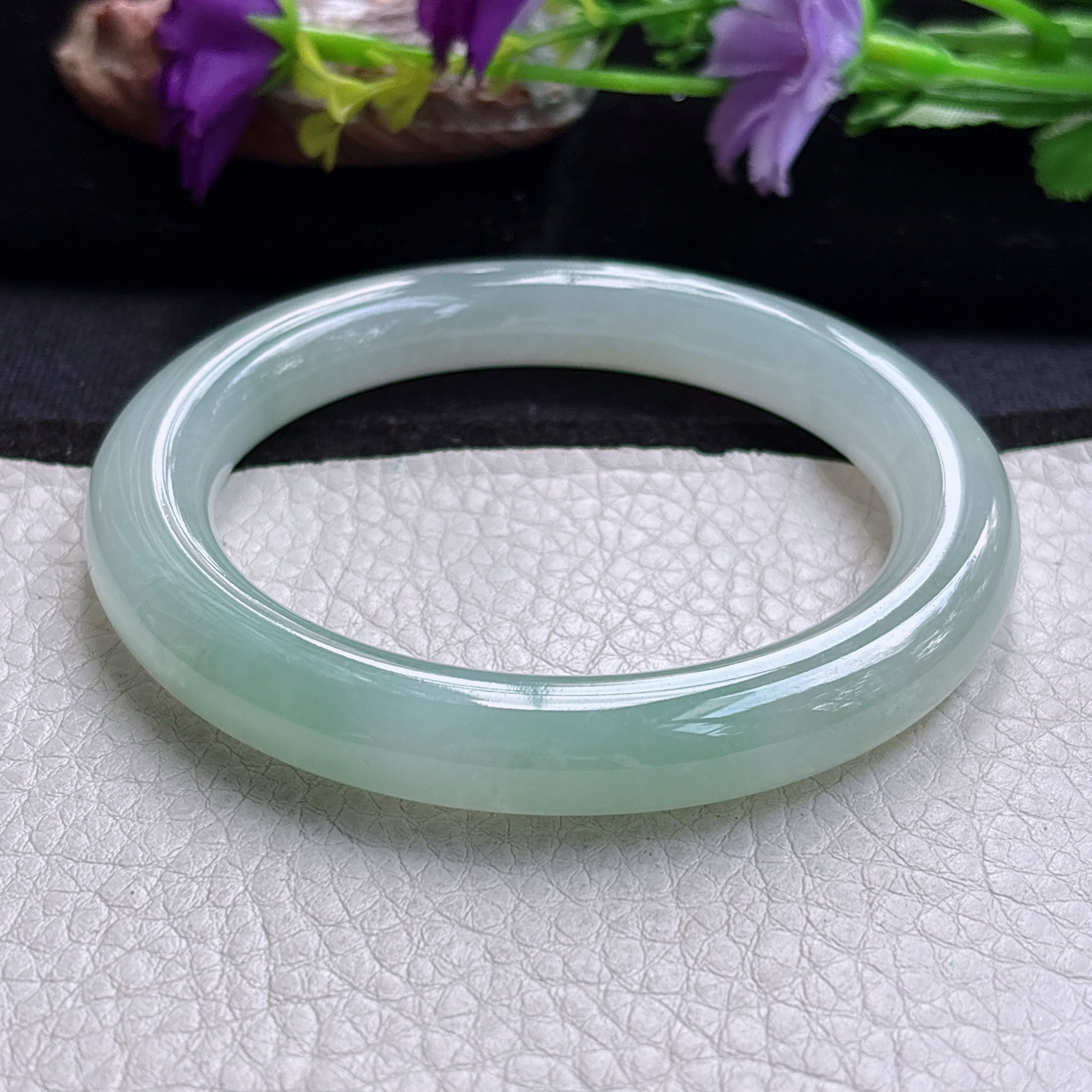 ss实拍58*10*10.7美人镯 缅甸翡翠a货手镯淡晴底圆条玉镯子