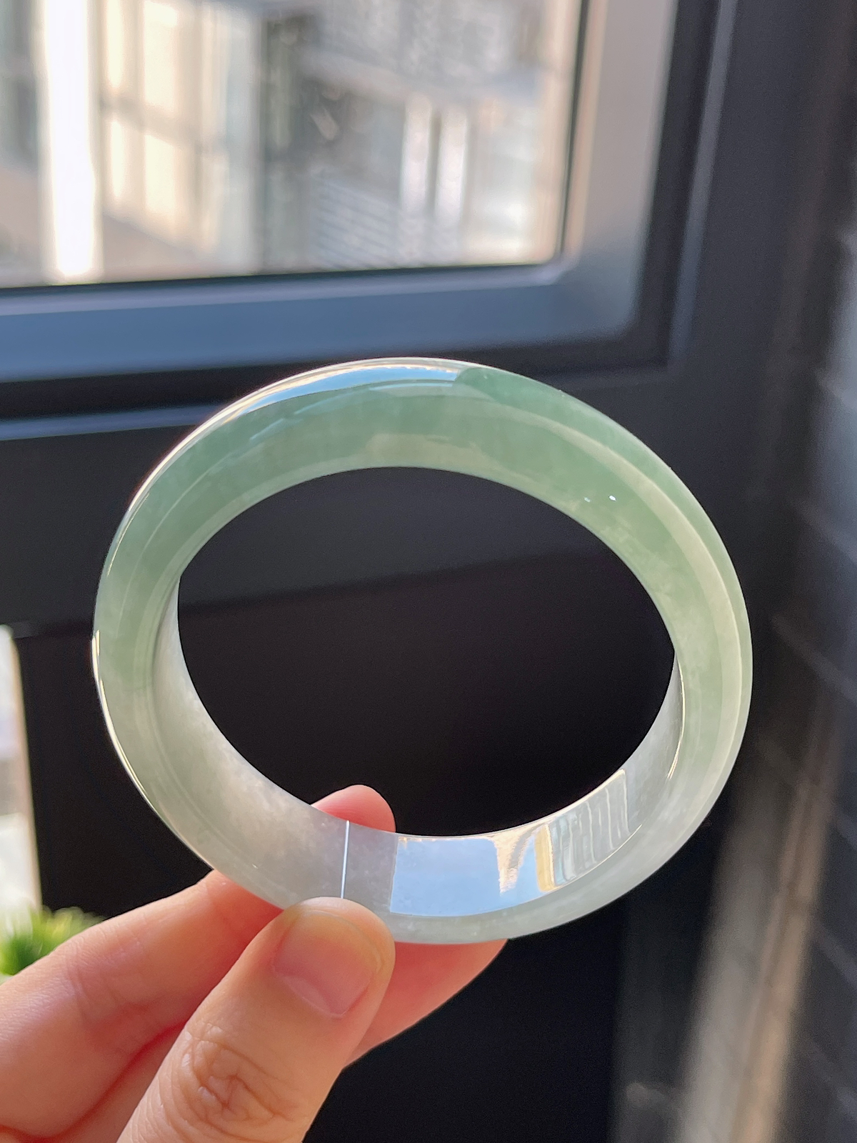 正圈55.6圈口，翡翠冰糯种灰绿色手镯