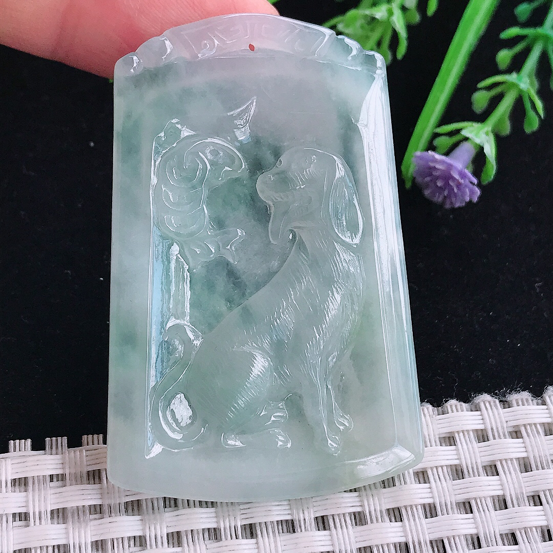 实拍A货翡翠54.8/35.8/5.3老坑冰胶果冻冰晴旺财生肖狗吊坠翡翠玉挂件