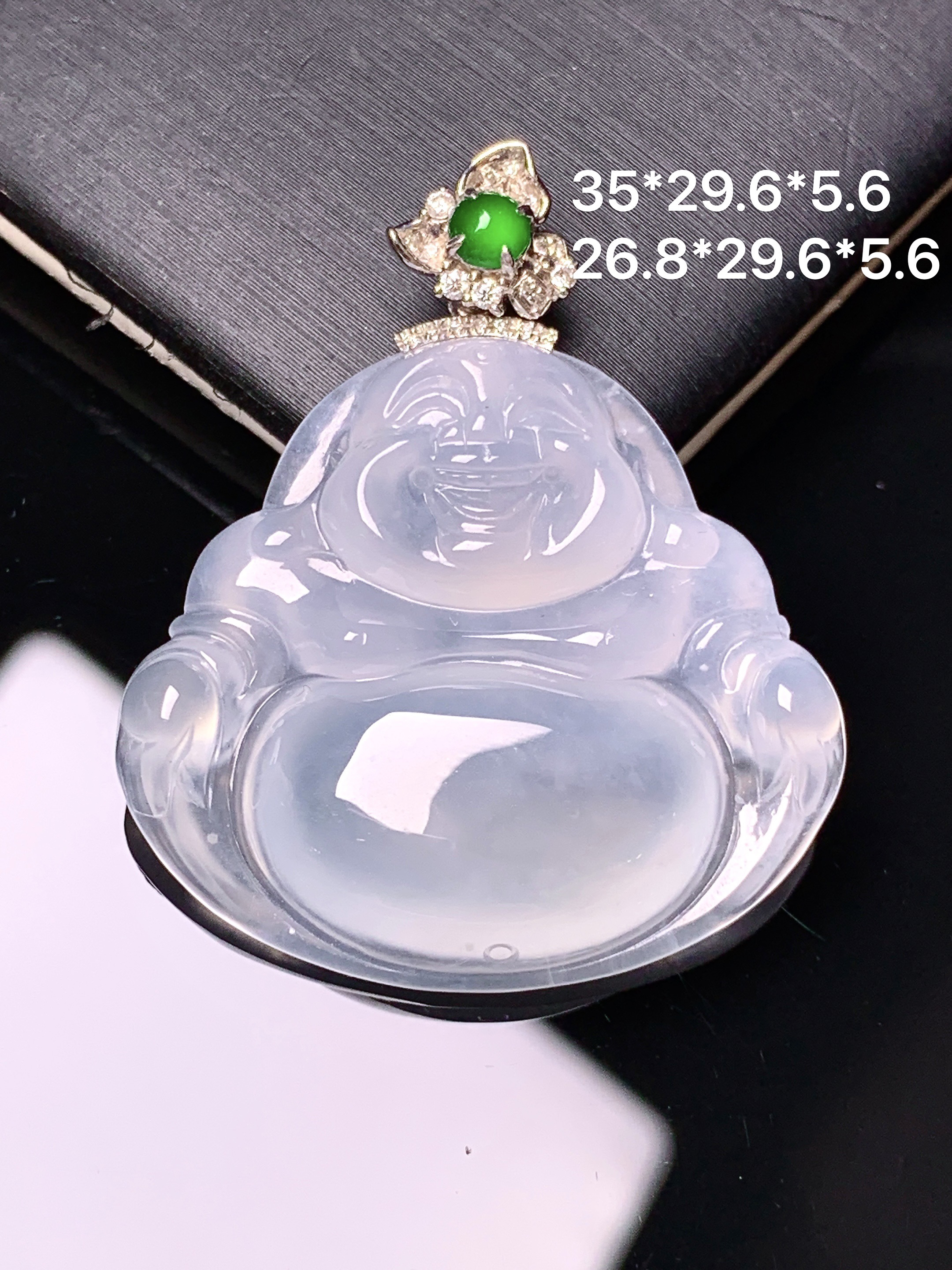 18k金钻镶嵌冰种佛公吊坠 玉质细腻 色泽艳丽清新 水润亮眼 整体尺寸35*29.6*5.6c1