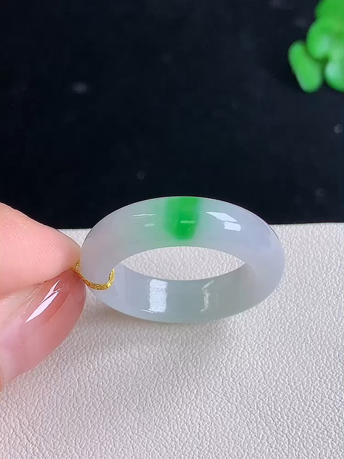  ，冰飘绿指环，无裂，尺寸17.7/5.9/3.6，16号，№;y281044 25
