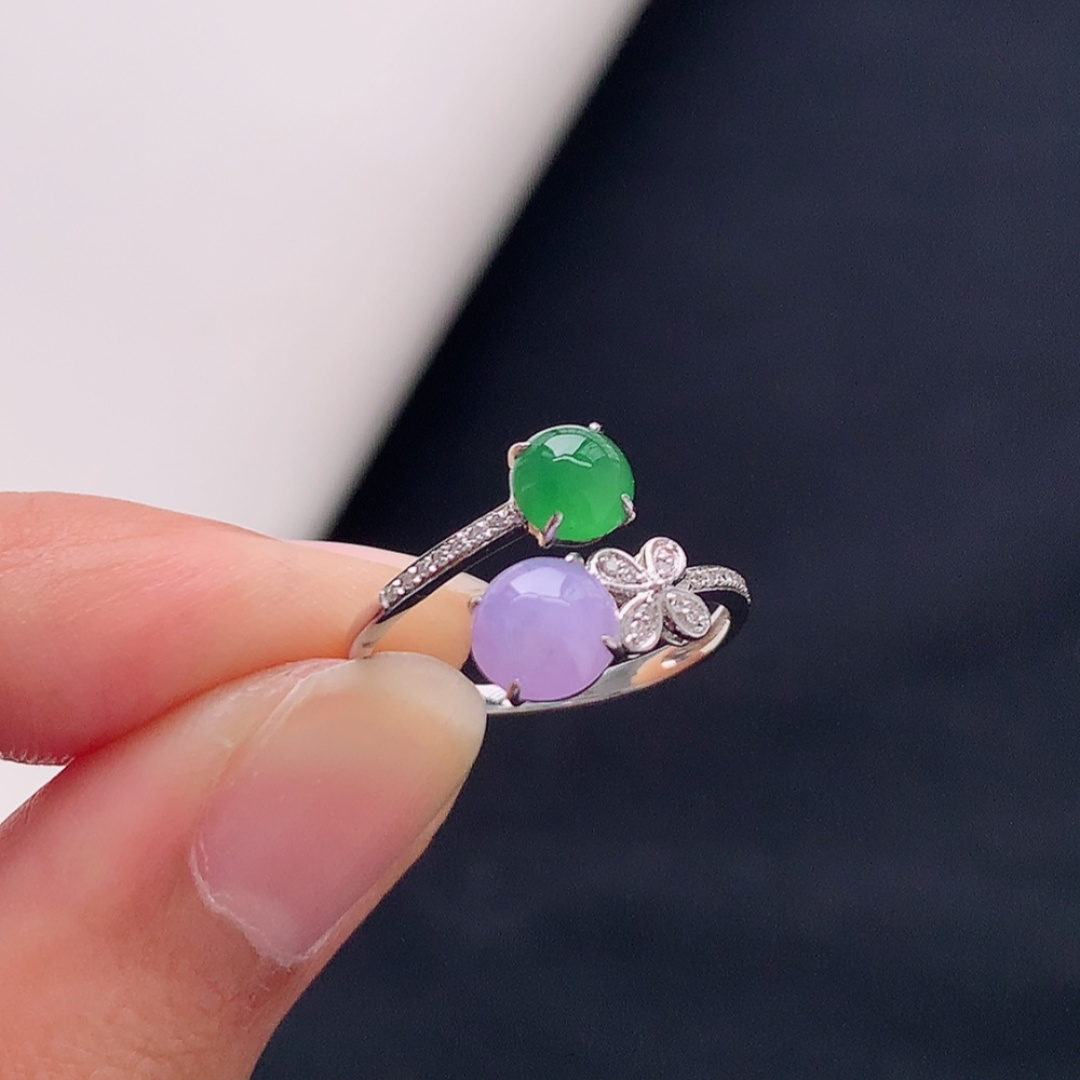 冰紫绿女戒。品相喜悦，饱满底子细腻，佩戴优雅灵气货号25427，5.8-5.9-2.5