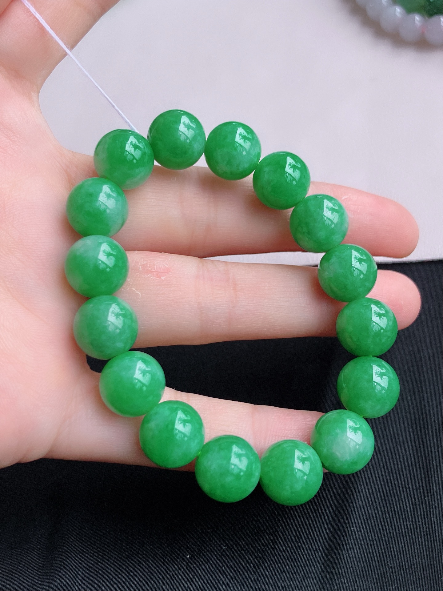 ️，果绿手串，色美清爽，尺寸12，自然光实拍