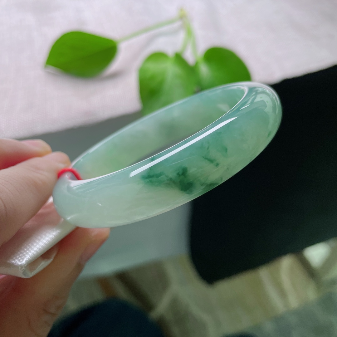 57.6/13.1/8.2飘花正圈，冰润细腻，种老，悠悠岁月，如诗如画，有棉线，ss50227a