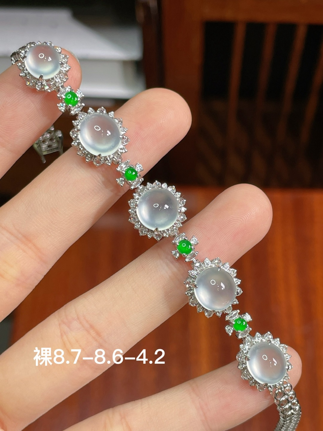 高冰蛋面手链，，18k金镶嵌，8.7/8.6/4.2