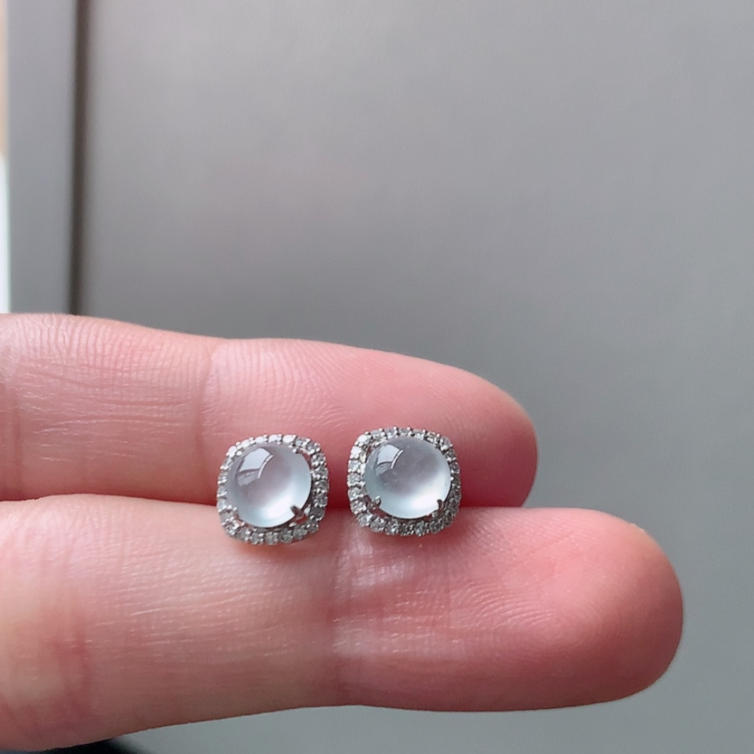 高冰耳钉，种水好，冰润通透，上耳优雅迷人，货号31427，5.6/5.6/2.1