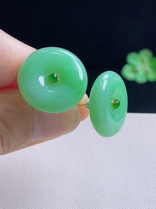 18k平安扣耳钉，无裂，尺寸17.7/4.3，编号c2  28