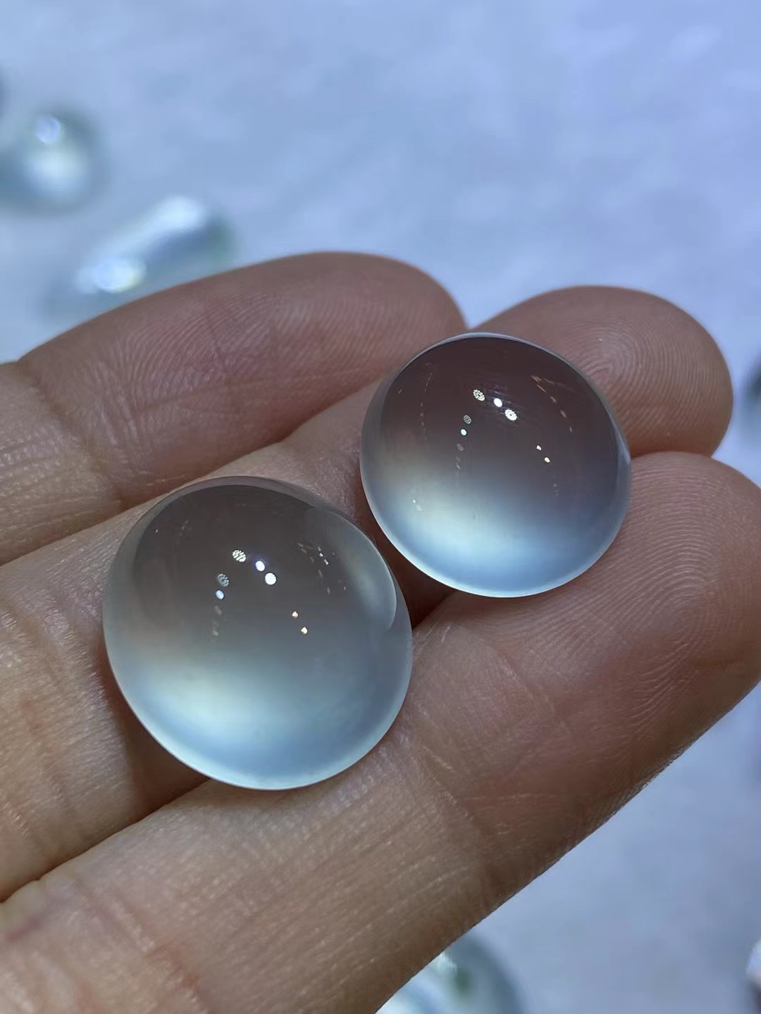 ️ 老坑冰种蛋面一对，完整饱满，纯净起光，尺寸16.1×14.3×8.9，14.5×13.5×7.