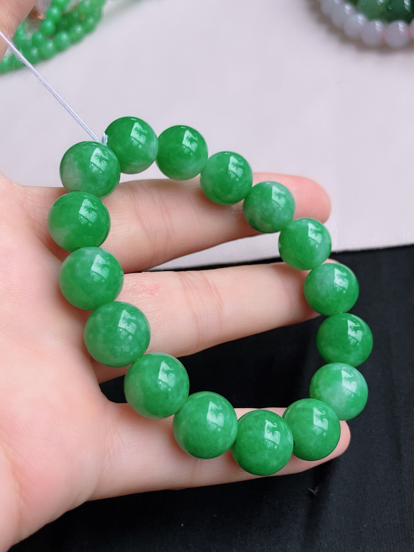 ️，果绿手串，色美清爽，尺寸12，自然光实拍