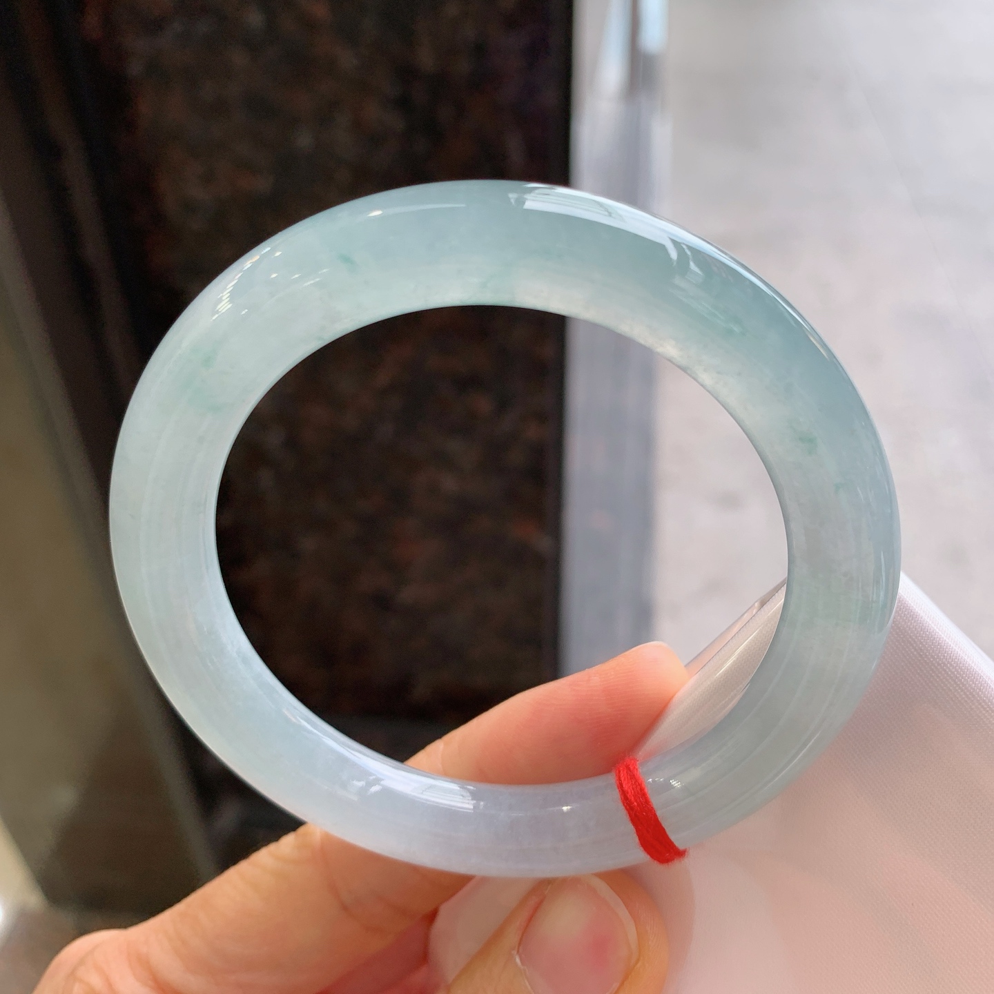 圆条冰晴飘花，无裂，尺寸：58/10/10.4，冰润