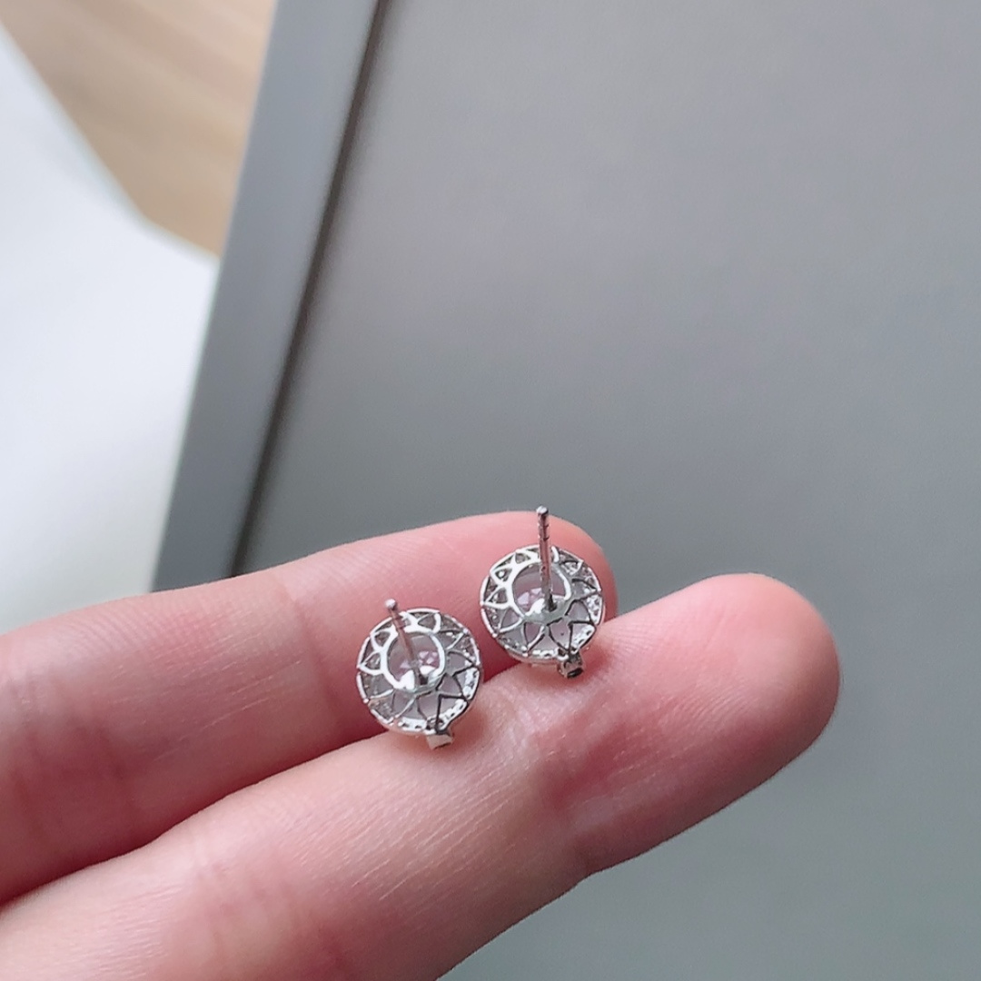 高冰耳钉，种水好，冰润通透，上耳优雅迷人，货号31427，6.5/6/2.2