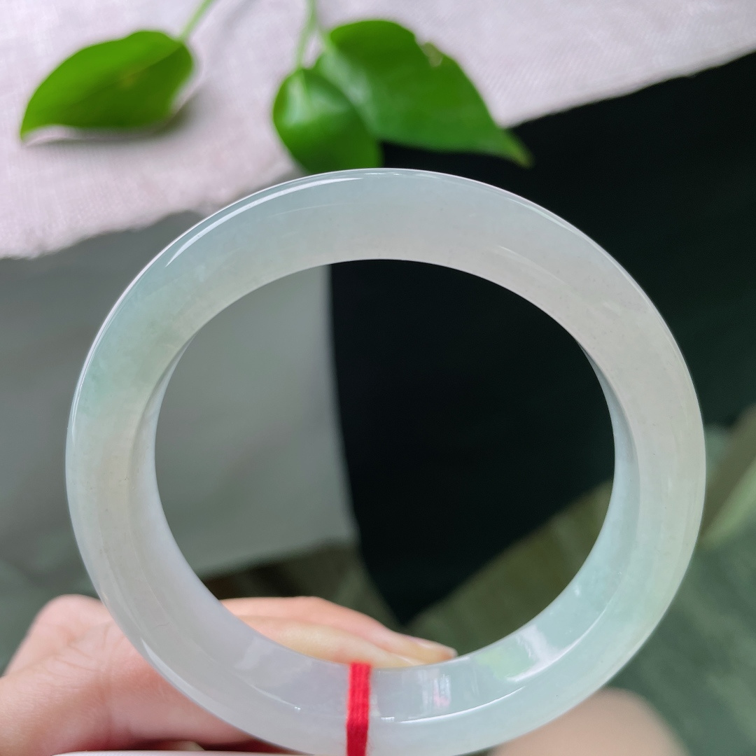 57.4/12.2/8.6，冰种晴底正圈，晶莹玉润，清水出芙蓉，天然去雕饰。种老，无裂，ss5094