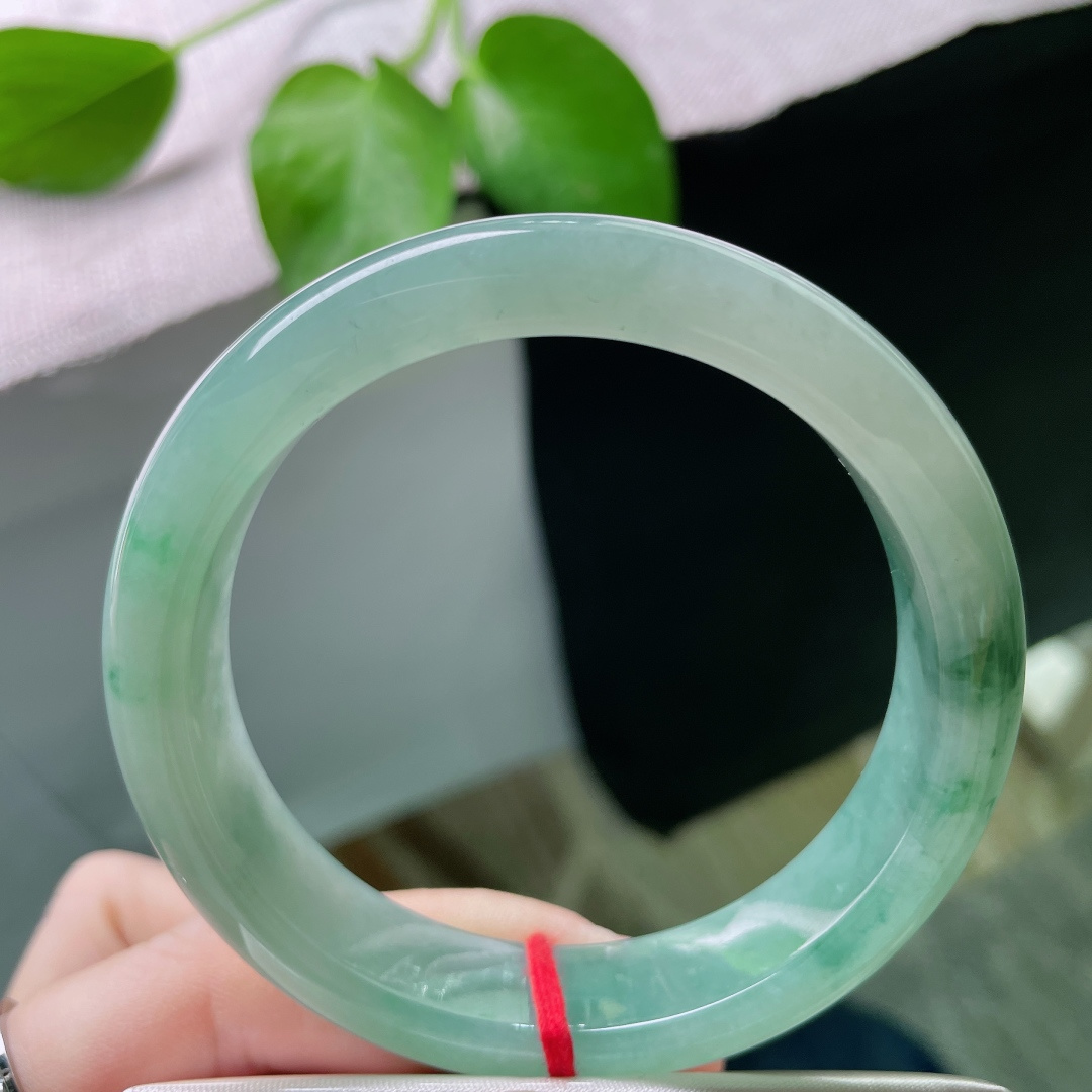 57.6/13.1/8.2飘花正圈，冰润细腻，种老，悠悠岁月，如诗如画，有棉线，ss50227a