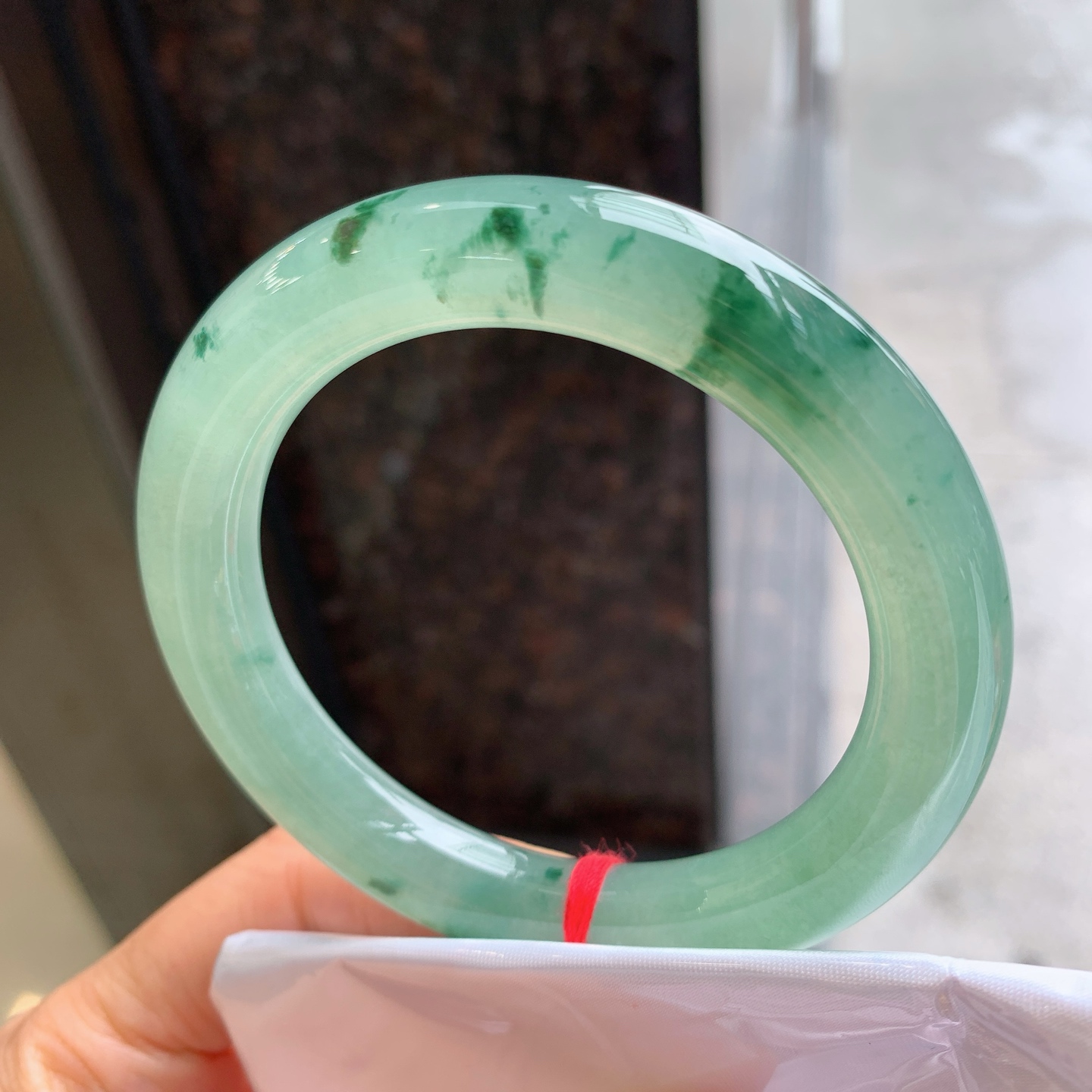 圆条冰晴飘花，有纹微扣，尺寸：56/10.8，冰润