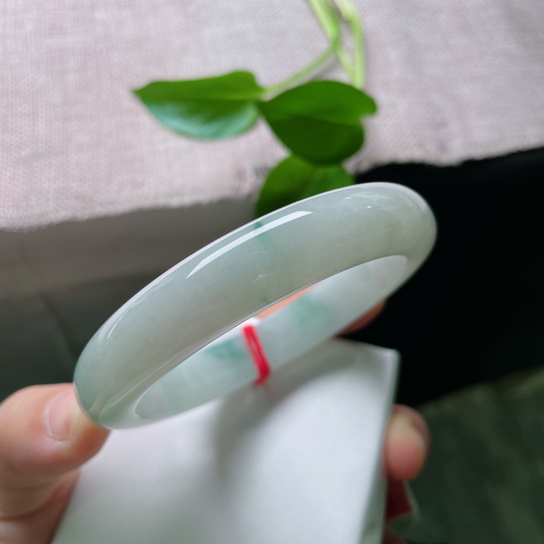 60/12.5/8.6，飘花正圈，水头好，种老，大圈口，上手经典大气，皮纹，ss49702a