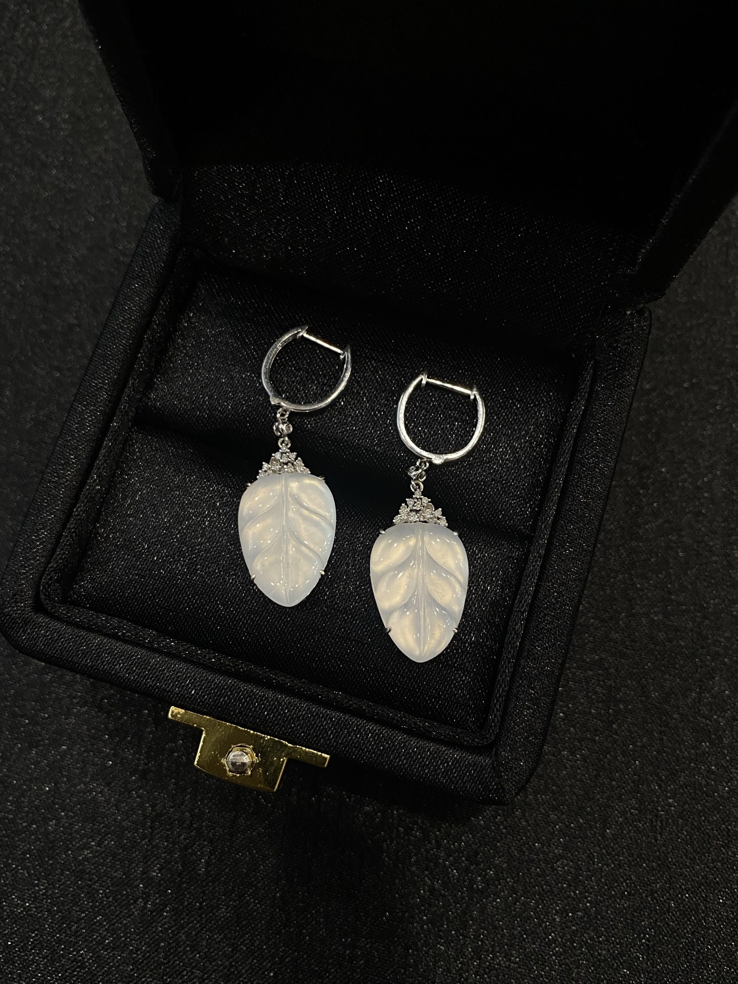 20260428（四）,18K茅台白树叶耳坠,整体39/12/4.4,裸石17.1/12/2.2