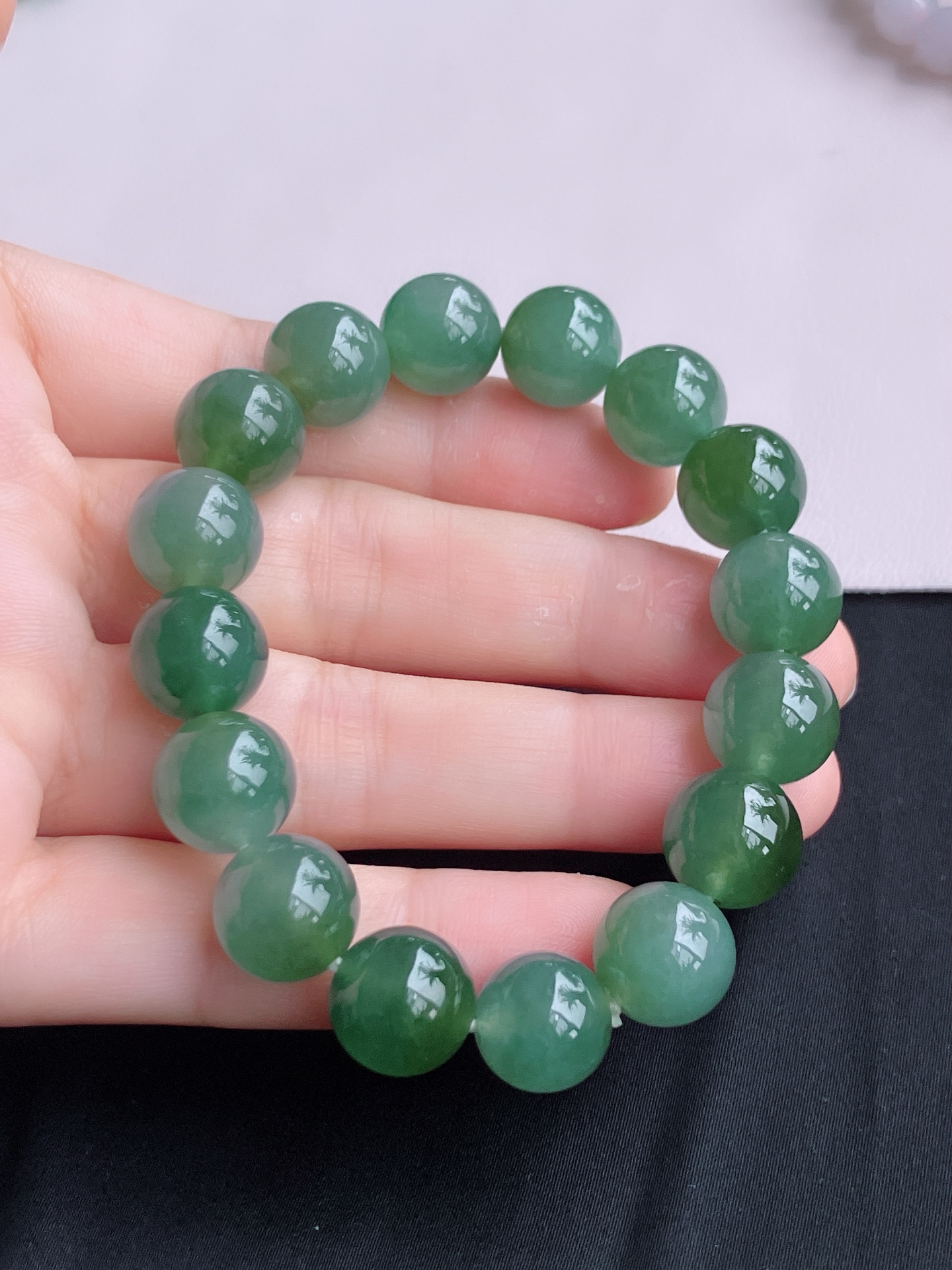 ️，油绿手串，晶莹剔透，尺寸12.3，自然光实拍