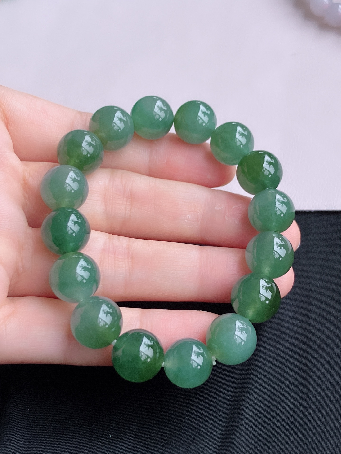 ️，油绿手串，晶莹剔透，尺寸12.3，自然光实拍