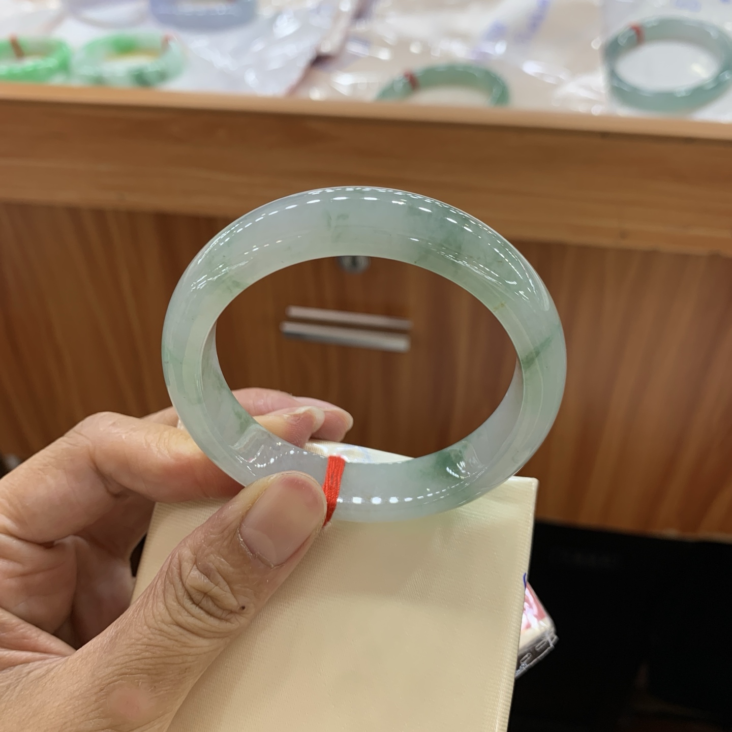 042815FN，冰飘花正圈翡翠手镯，53.5/12.8/6