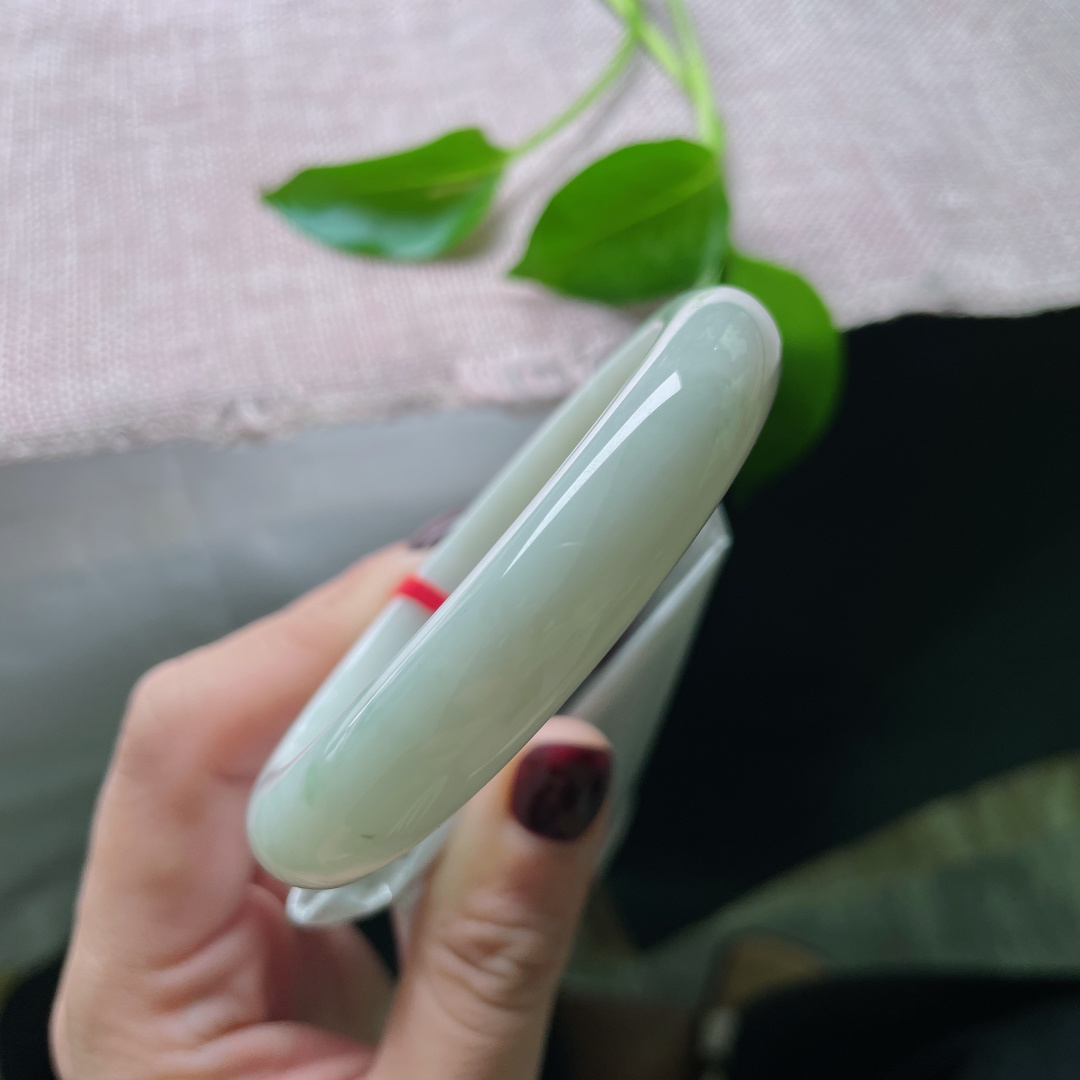 56.6/11.7/7.7飘花正圈，水润细腻，优雅大方，一抹飘花，清心，有纹，ss51765a