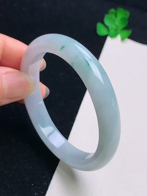 老种飘花贵妃手镯，尺寸：52.1/46.9/9.6/6.8mm，№;y28lin2  26