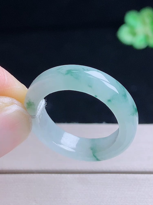 指环，无裂，尺寸17.8/5.4/3.3，编号23al  28