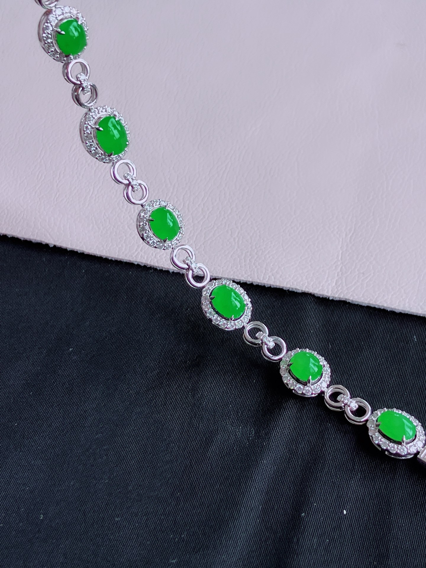 ️，阳绿手链，简约时尚，尺寸6.6/5/6，自然光实拍