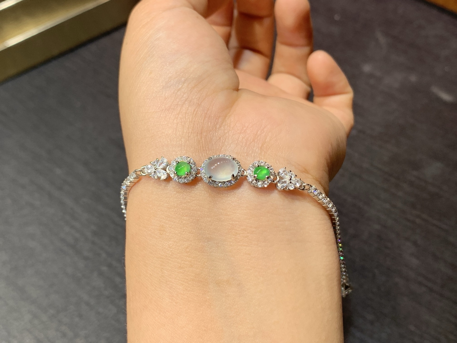 冰种荧光蛋面手链 银925，8.1/6/3.4