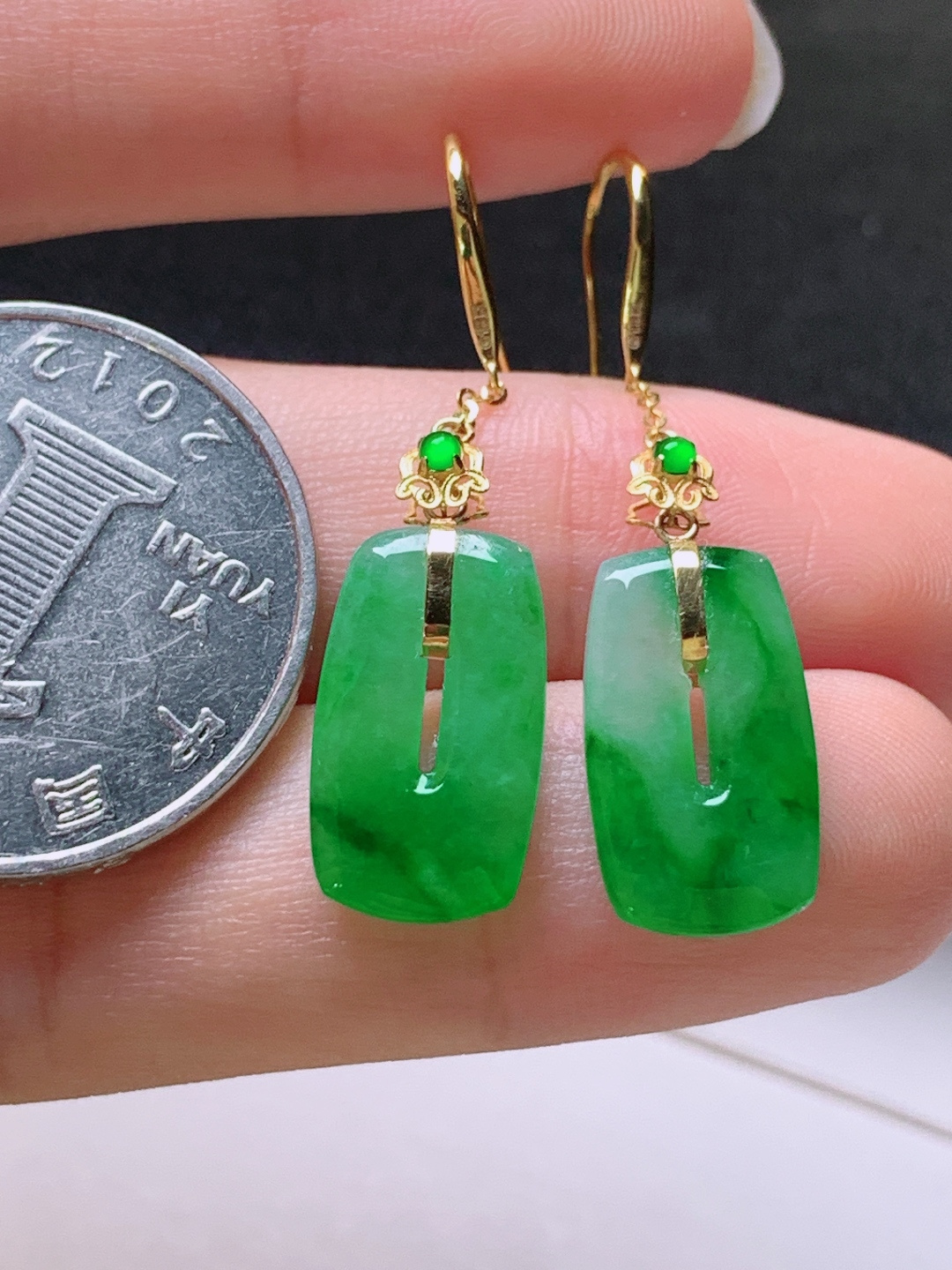 ️ 冰阳绿福贝耳坠，无裂色阳，裸石16.4/9.2/2.5