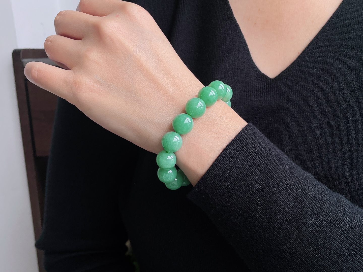 冰晴绿手串圆珠珠子手串，缅甸，性比高，尺寸12.9/12.6，重量56克