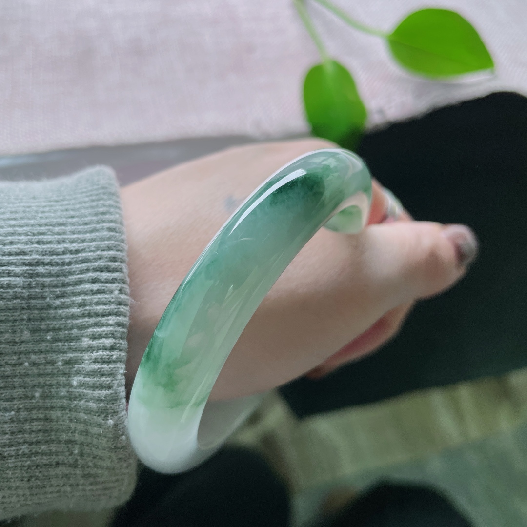 54.7/11.7/8.6，飘花，水润，灵动雅致，细腻，一点棉团，ss51816a