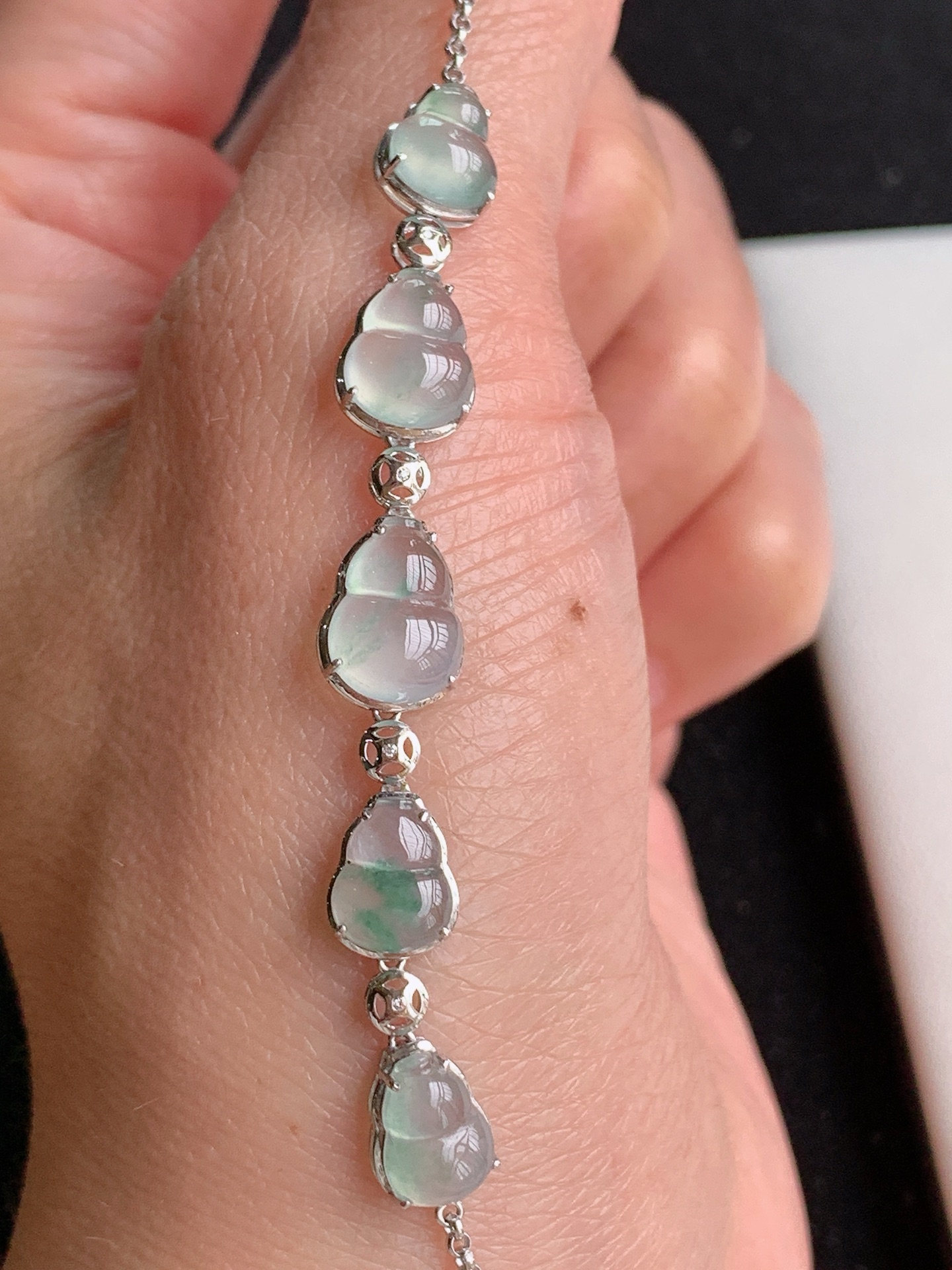 ️，18k镶嵌冰飘花葫芦手链，尺寸：7.8/4.6