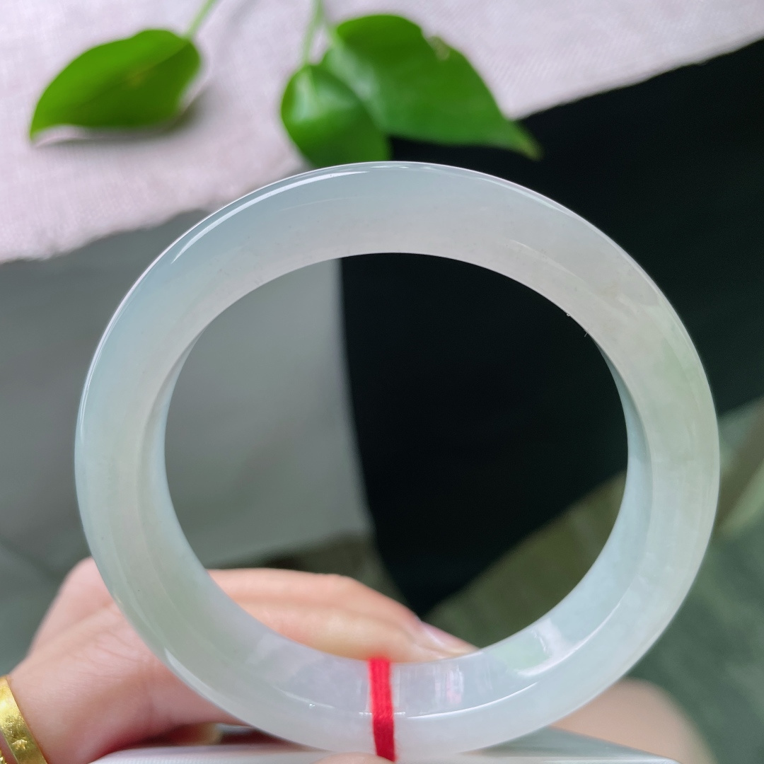 57.4/12.2/8.6，冰种晴底正圈，晶莹玉润，清水出芙蓉，天然去雕饰。种老，无裂，ss50940a