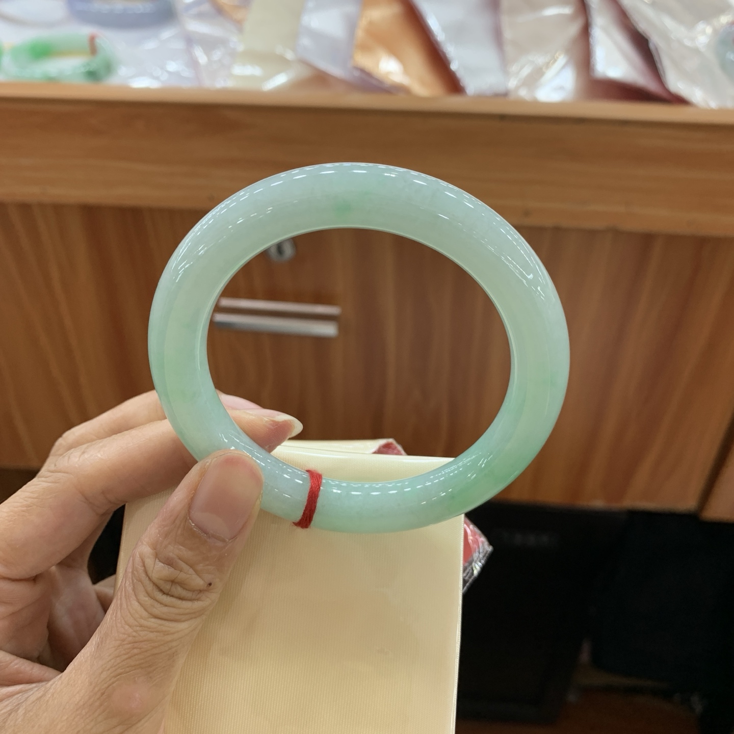 042808FN，满绿圆条翡翠手镯，59-10.5-10.6