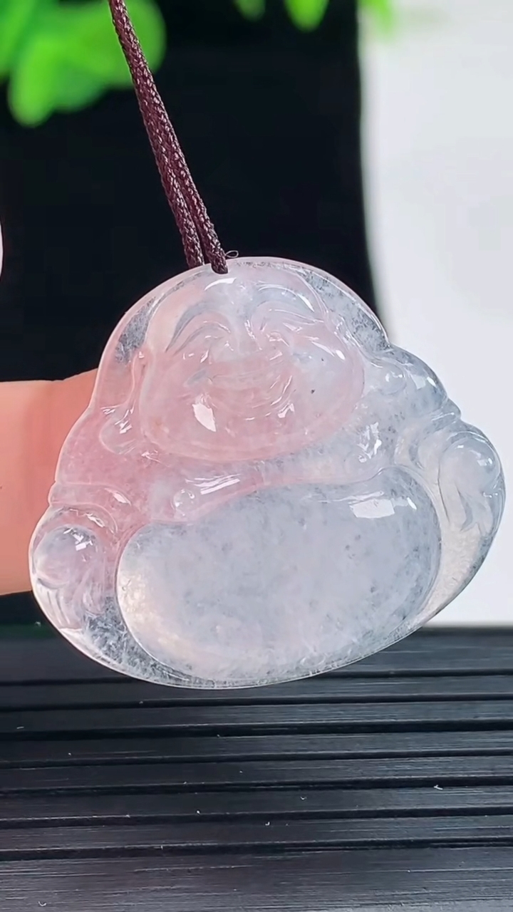 天然A货翡翠佛公吊坠，尺寸24.9-28.6-3.7重量:4.78g
5月1日