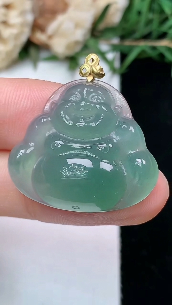 天然A货翡翠蓝水佛公吊坠，尺寸22.3-25.6-5，重量:4.76g
5月2日