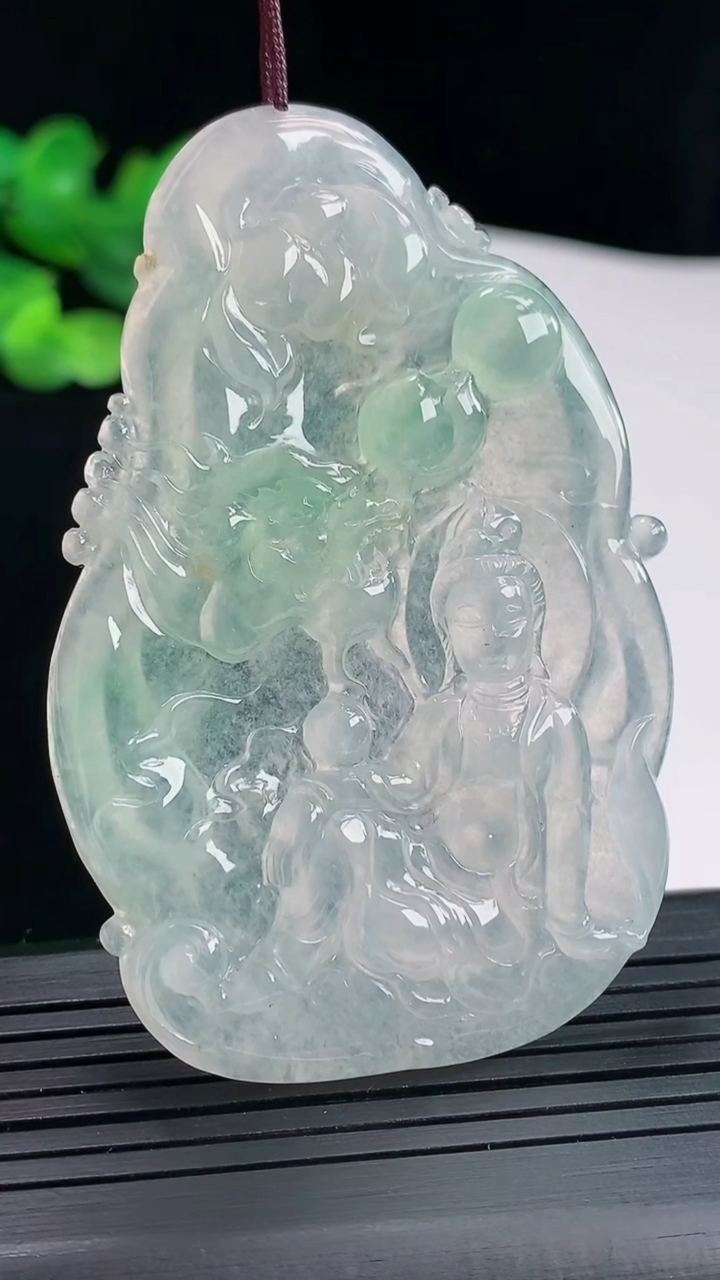 天然A货翡翠文殊菩萨吊坠，尺寸67-44-5重量:27.21g
5月3日