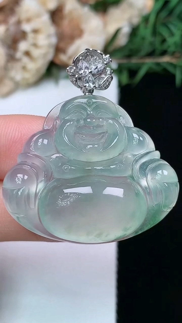 天然A货翡翠佛公吊坠，尺寸27-33-7，重量:11.66g
5月3日