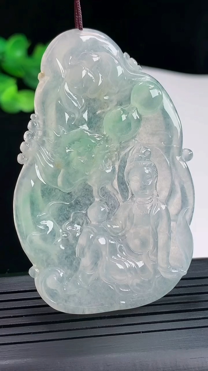 天然A货翡翠文殊菩萨吊坠，尺寸67-44-5重量:27.21g
5月3日