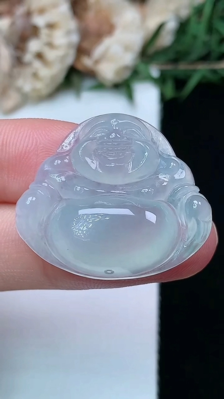 天然A货翡翠白冰佛公吊坠，尺寸23.9-27.6-6，重量:6.17g
5月3日