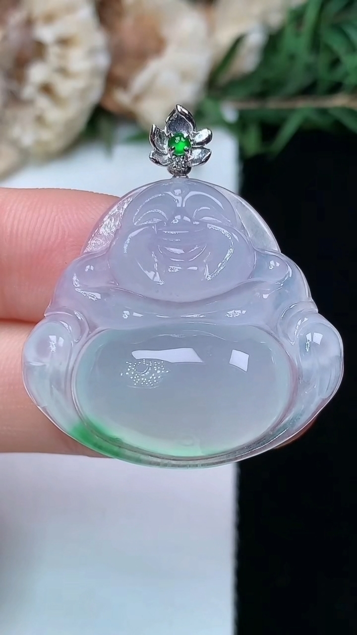 天然A货翡翠佛公吊坠，尺寸26.2-29-6.6，重量:6.85g
5月3日