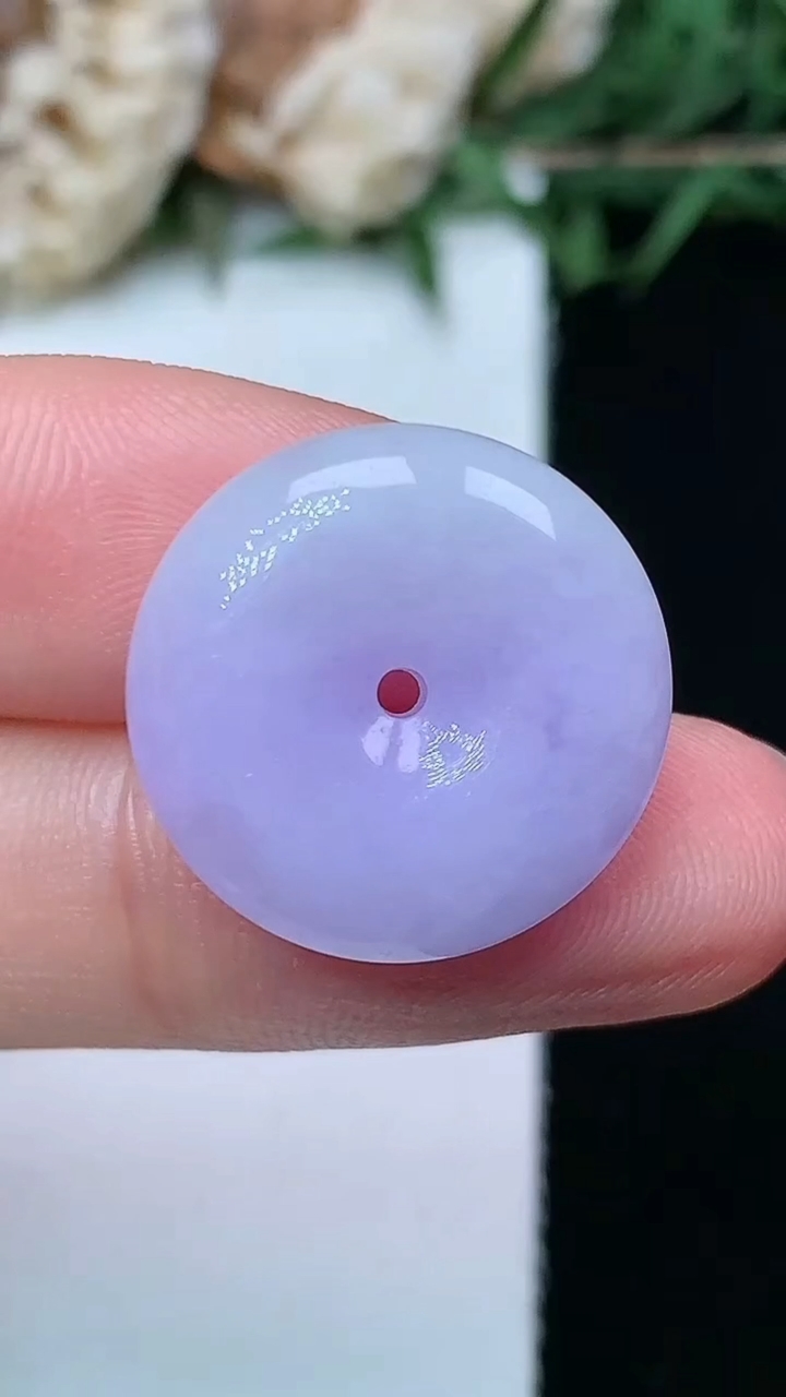 天然A货翡翠紫罗兰平安扣吊坠，尺寸18.5-6，重量:4.20g
5月3日