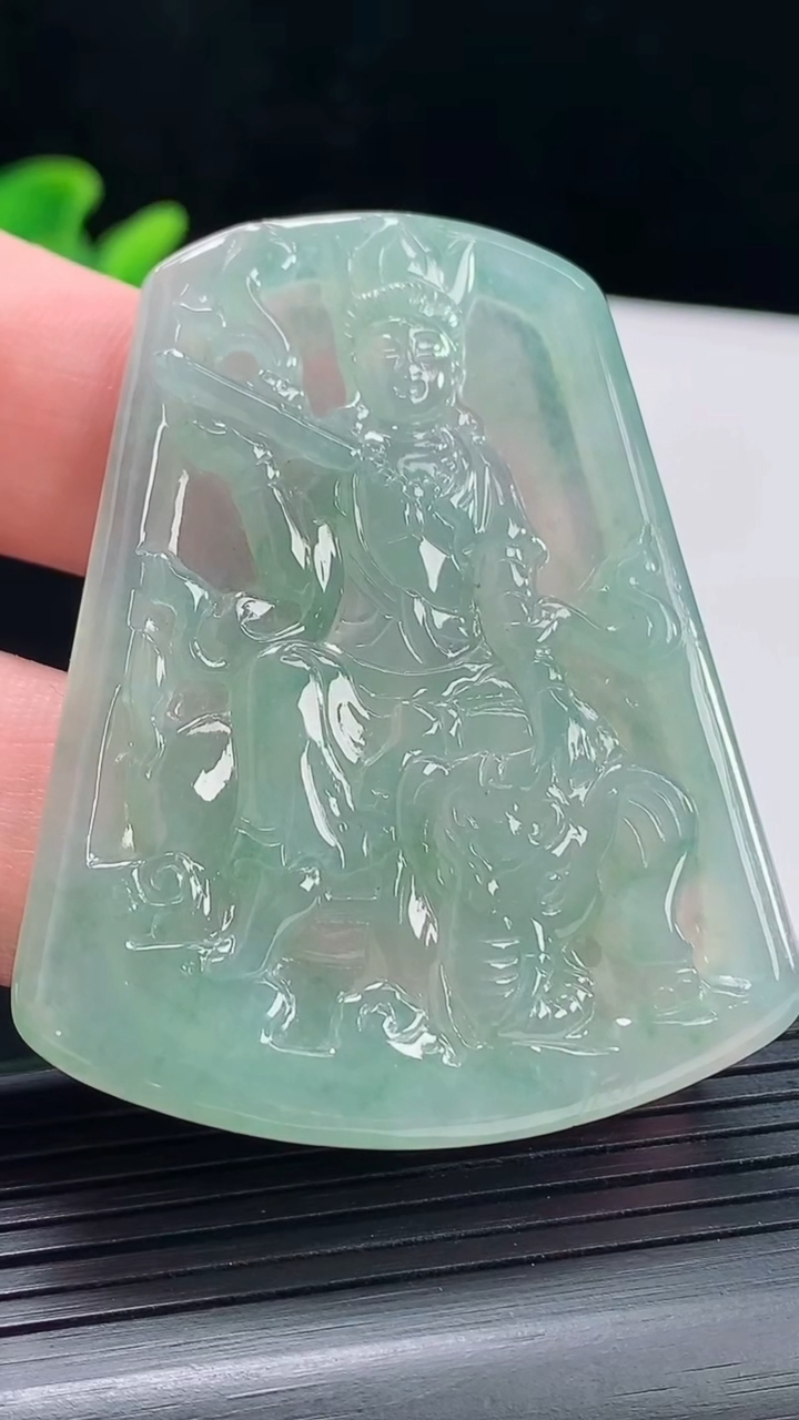 天然A货翡翠普贤菩萨吊坠，尺寸54.6-45-5重量:24.93g
5月5日